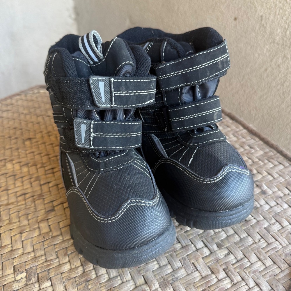 The Childrens Place Boys Black Snow Boots Winter Hook Loop Size 11 4097232869